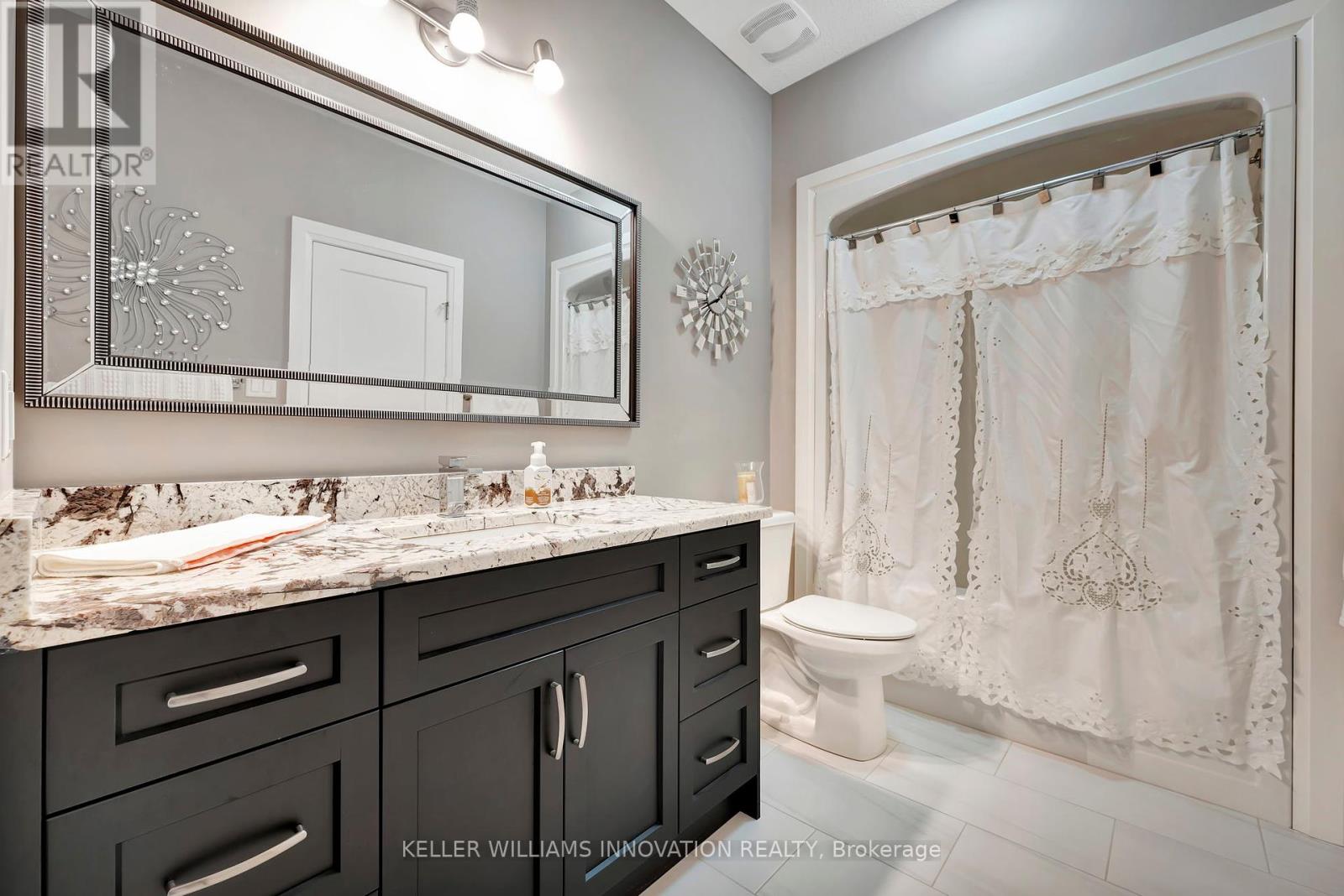 107 Forbes Crescent, North Perth (Listowel), Ontario  N4W 0B4 - Photo 14 - X12444966