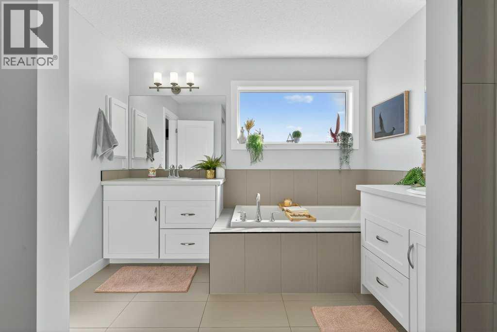 1091 Brightoncrest Green Se, Calgary, Alberta  T2Z 1G8 - Photo 31 - A2259680