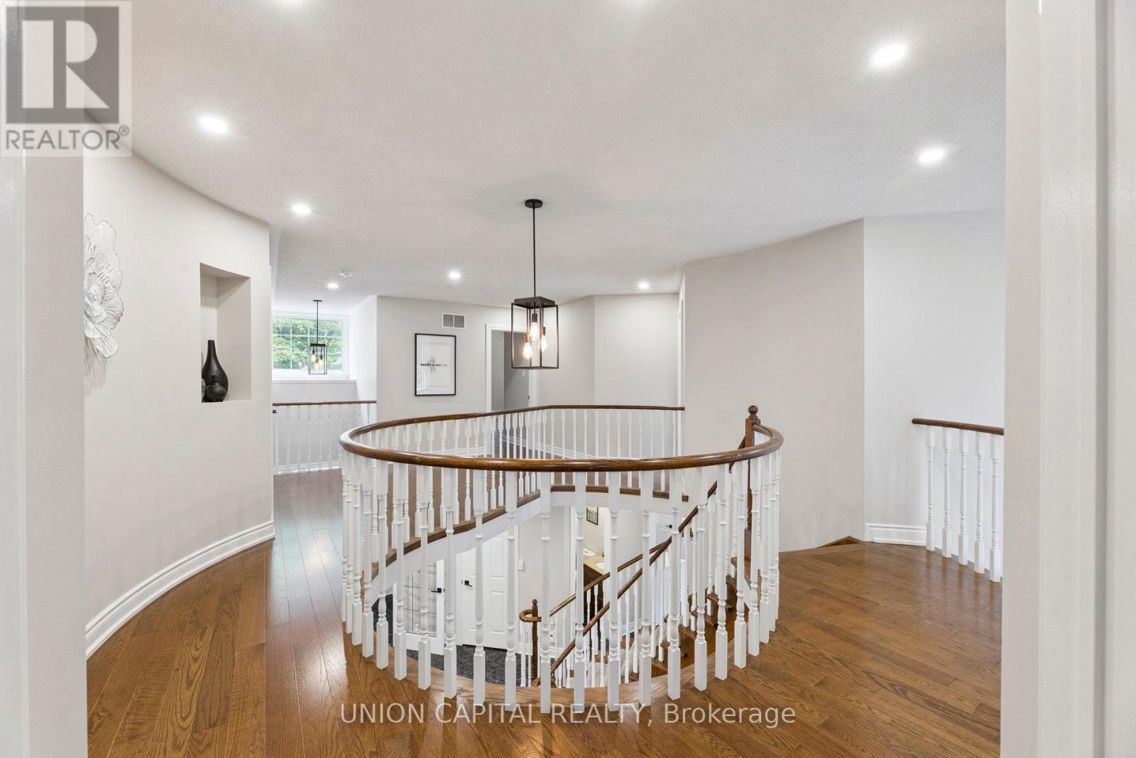 86 Charing Crescent, Aurora (Aurora Highlands), Ontario  L4G 6P5 - Photo 21 - N12444977