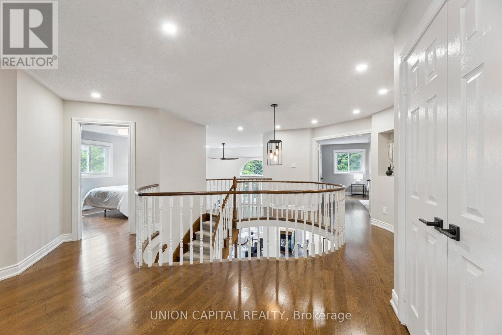 86 Charing Crescent, Aurora (Aurora Highlands), Ontario  L4G 6P5 - Photo 22 - N12444977