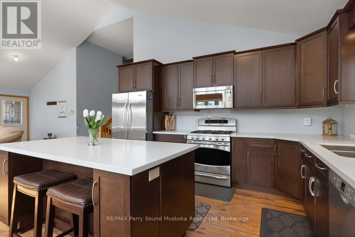 38 Shebeshekong Estates Road S, Carling, Ontario  P0G 1G0 - Photo 18 - X12445039
