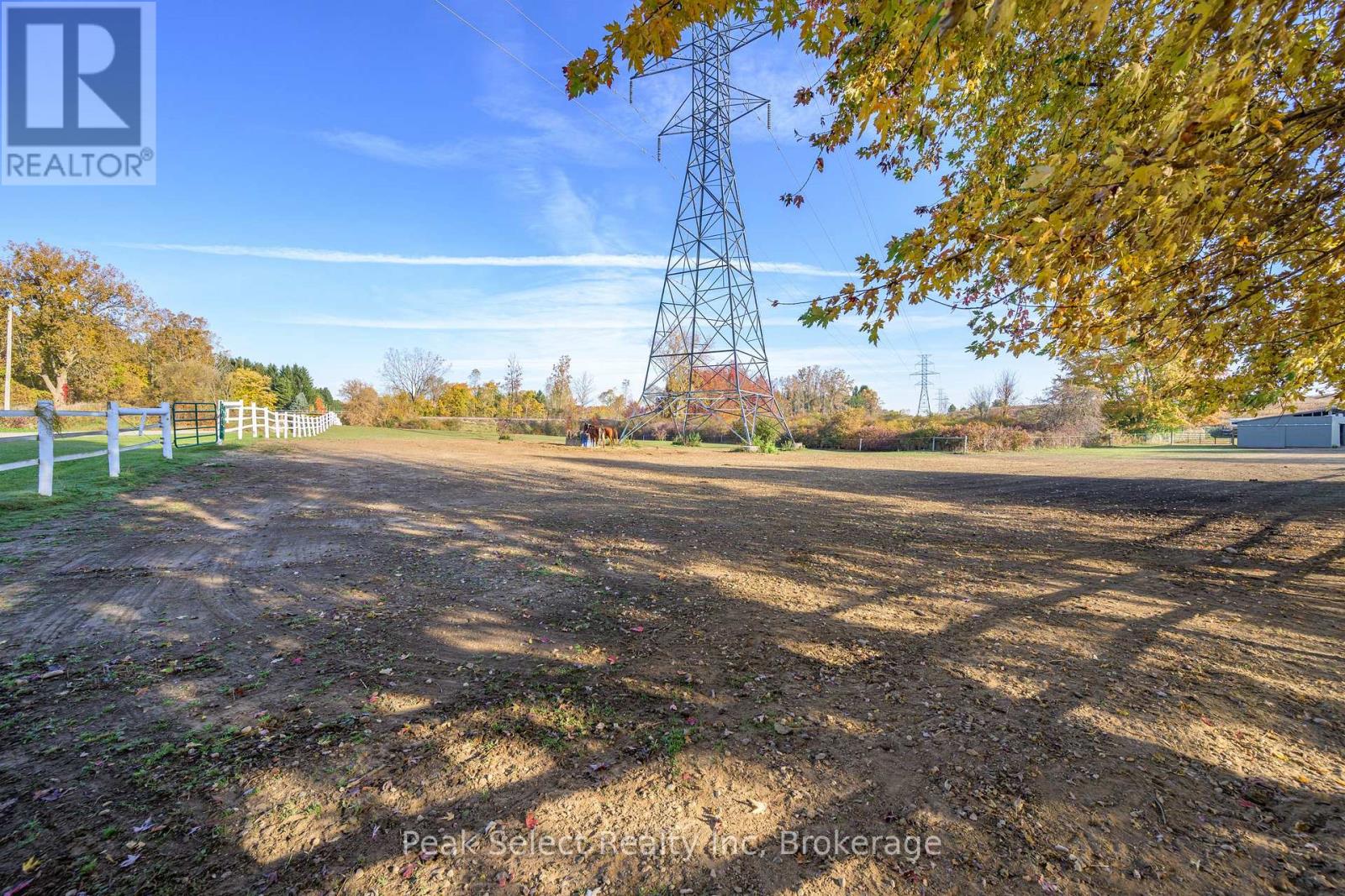 20076 Cherryhill Road, Thames Centre, Ontario  N0M 2M0 - Photo 9 - X12445041