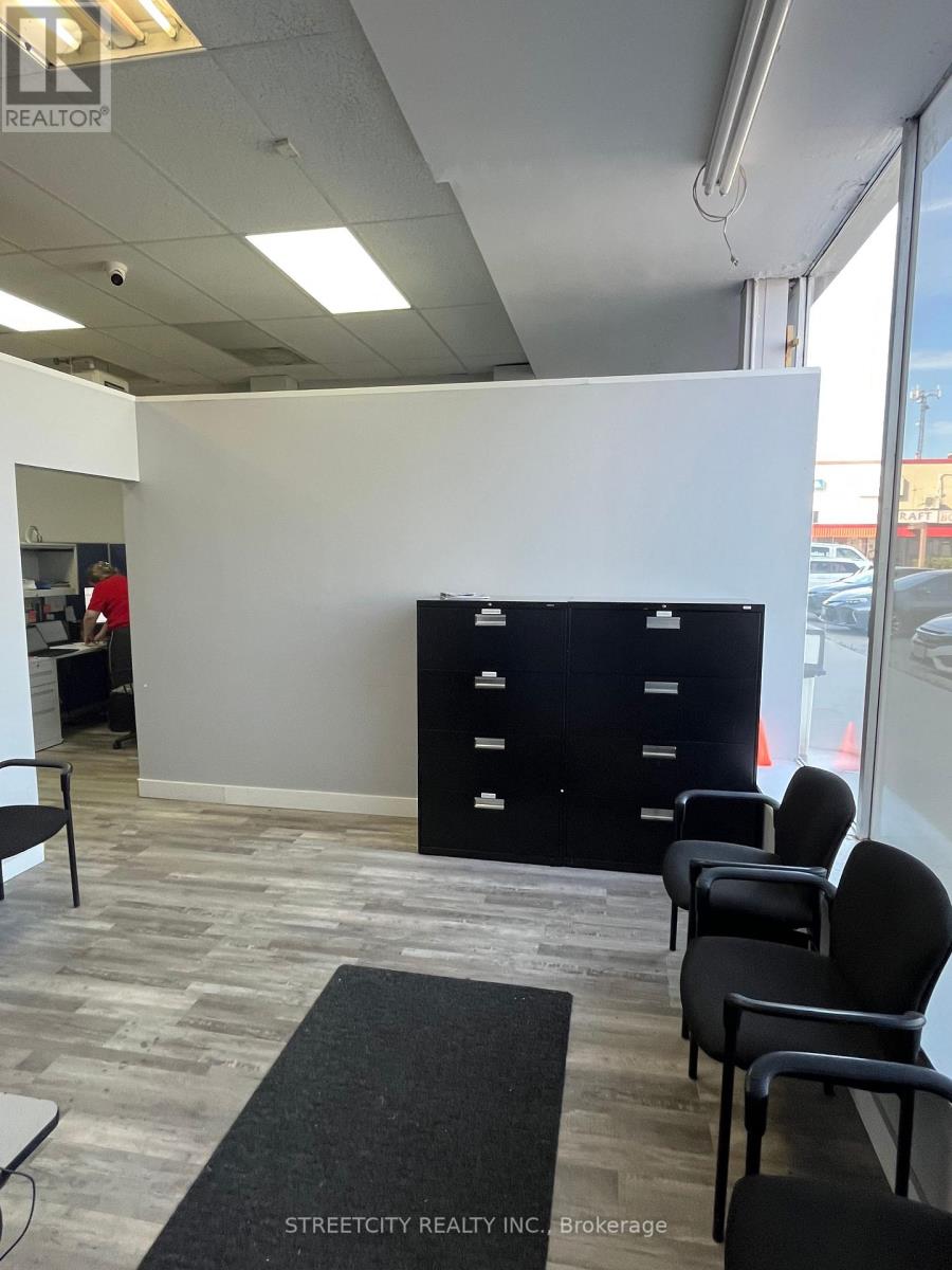 Unit C - 1472 Dundas Street, London East, Ontario  N5W 3B9 - Photo 3 - X12445029