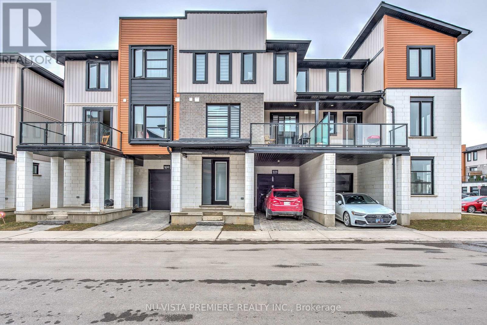 926 Battery Park, London North, Ontario  N6H 5J9 - Photo 1 - X12445037