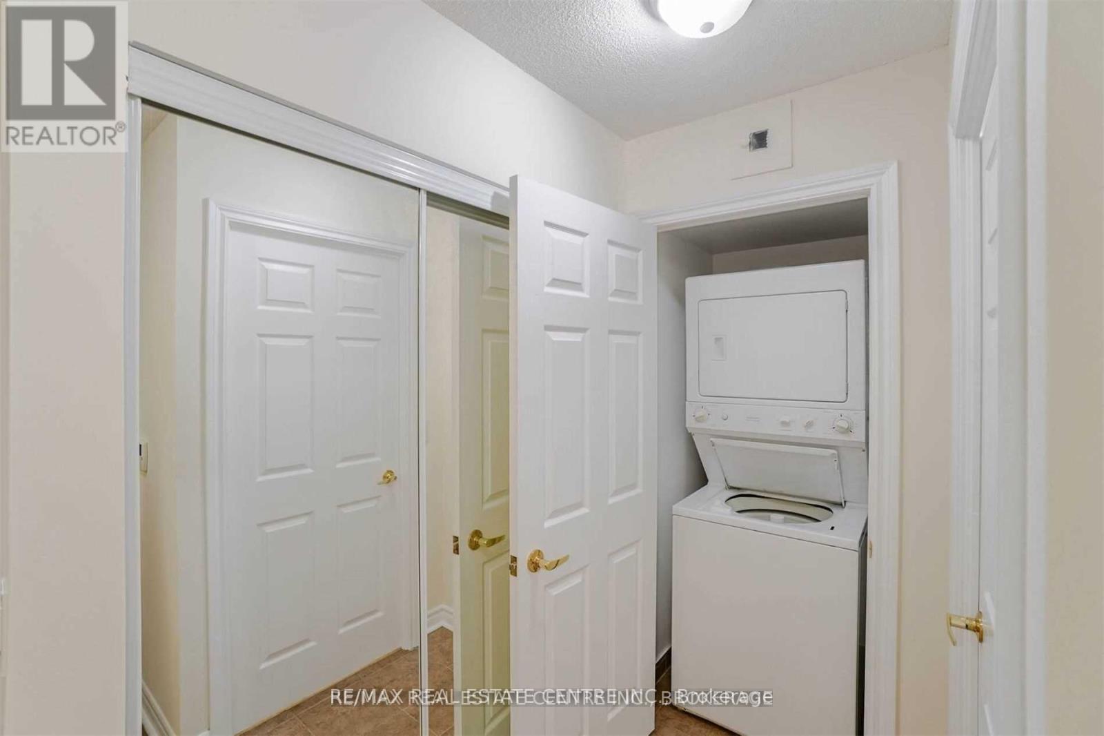 705 - 5 Michael Power Place, Toronto, Ontario  M9A 0A3 - Photo 15 - W12444979