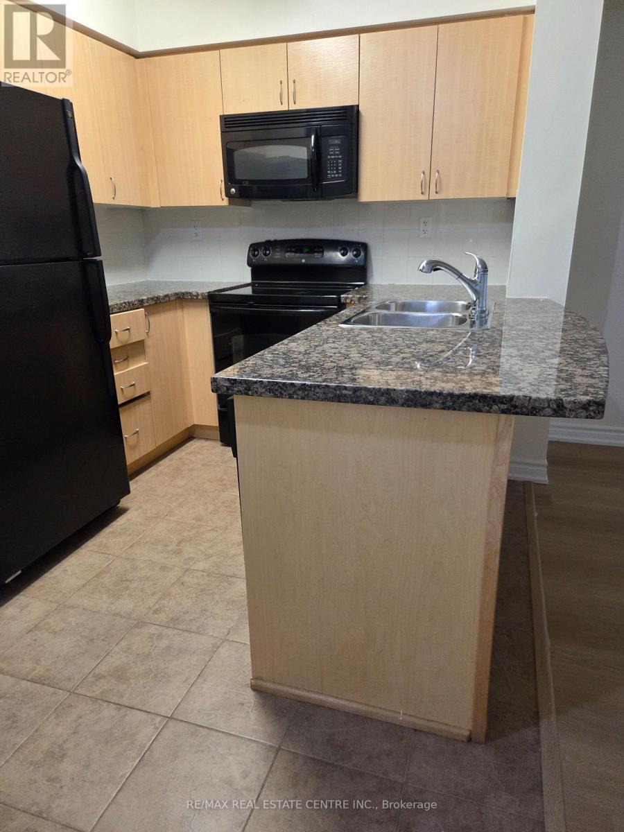 705 - 5 Michael Power Place, Toronto, Ontario  M9A 0A3 - Photo 8 - W12444979