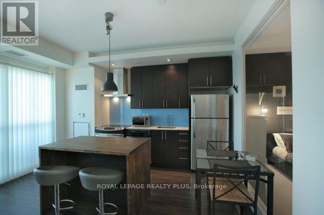 2231 - 165 Legion Road N, Toronto, Ontario  M8Y 0B3 - Photo 11 - W12444984