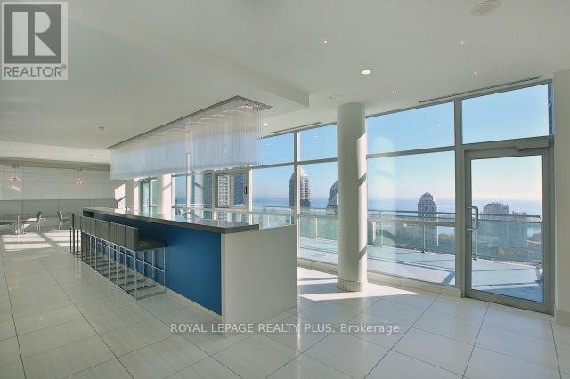 2231 - 165 Legion Road N, Toronto, Ontario  M8Y 0B3 - Photo 27 - W12444984