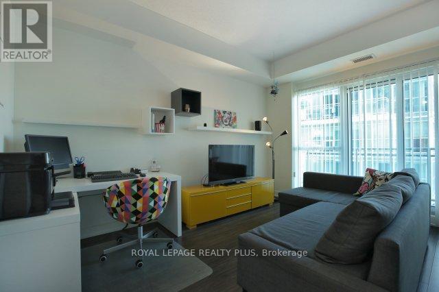 2231 - 165 Legion Road N, Toronto, Ontario  M8Y 0B3 - Photo 6 - W12444984