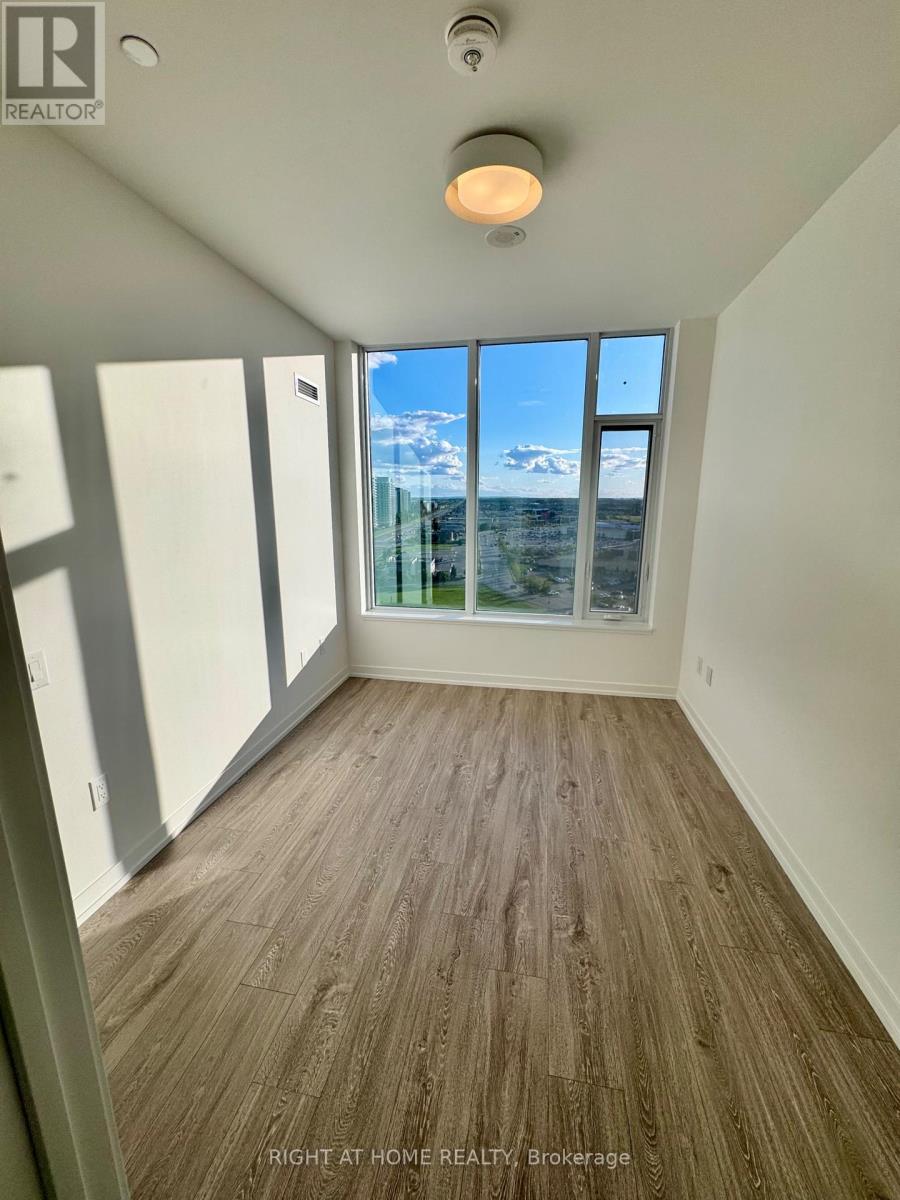 1022 - 2485 Eglinton Ave W Avenue, Mississauga, Ontario  L5M 2T1 - Photo 4 - W12444989