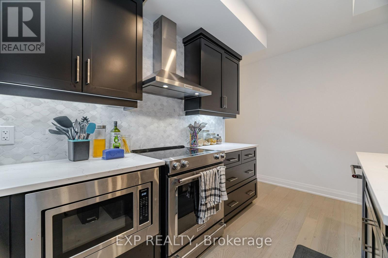 903 - 71 Wyndham Street S, Guelph, Ontario  N1E 5R3 - Photo 32 - X12444972