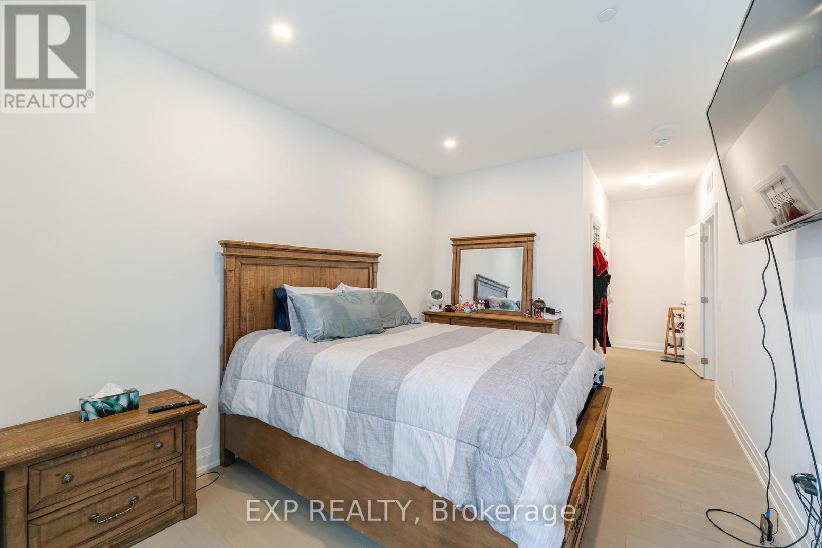 903 - 71 Wyndham Street S, Guelph, Ontario  N1E 5R3 - Photo 41 - X12444972