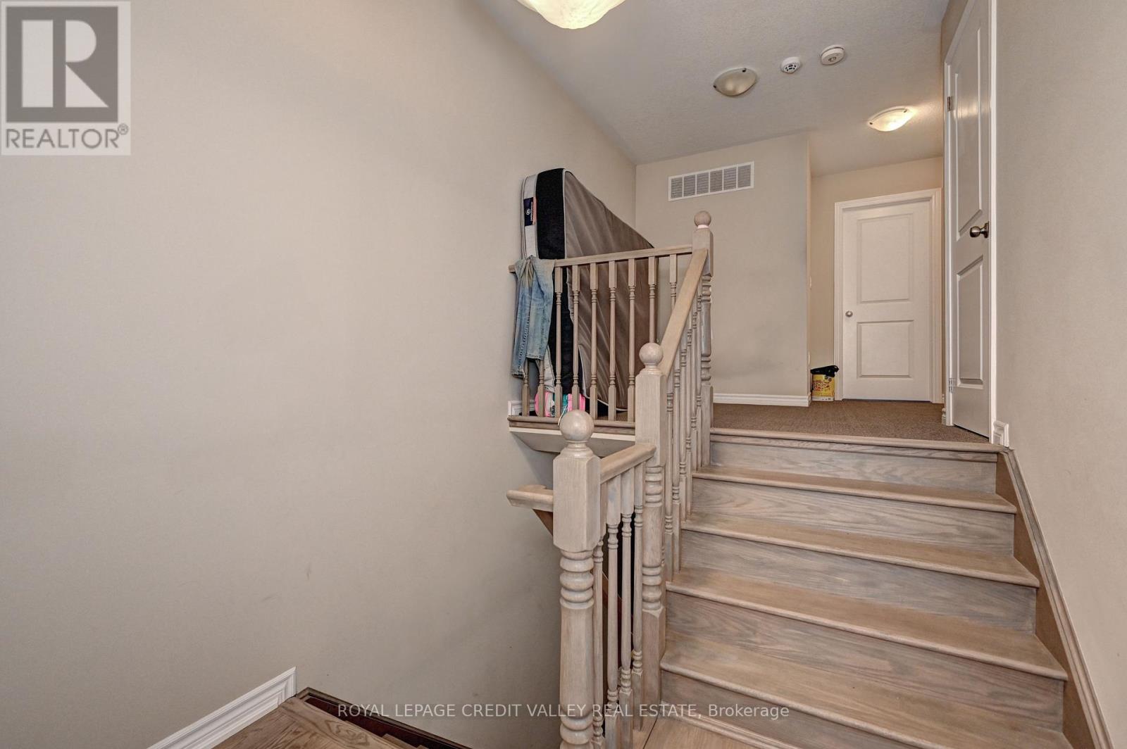 17 - 324 Equestrian Way, Cambridge, Ontario  N3E 0E2 - Photo 18 - X12444985