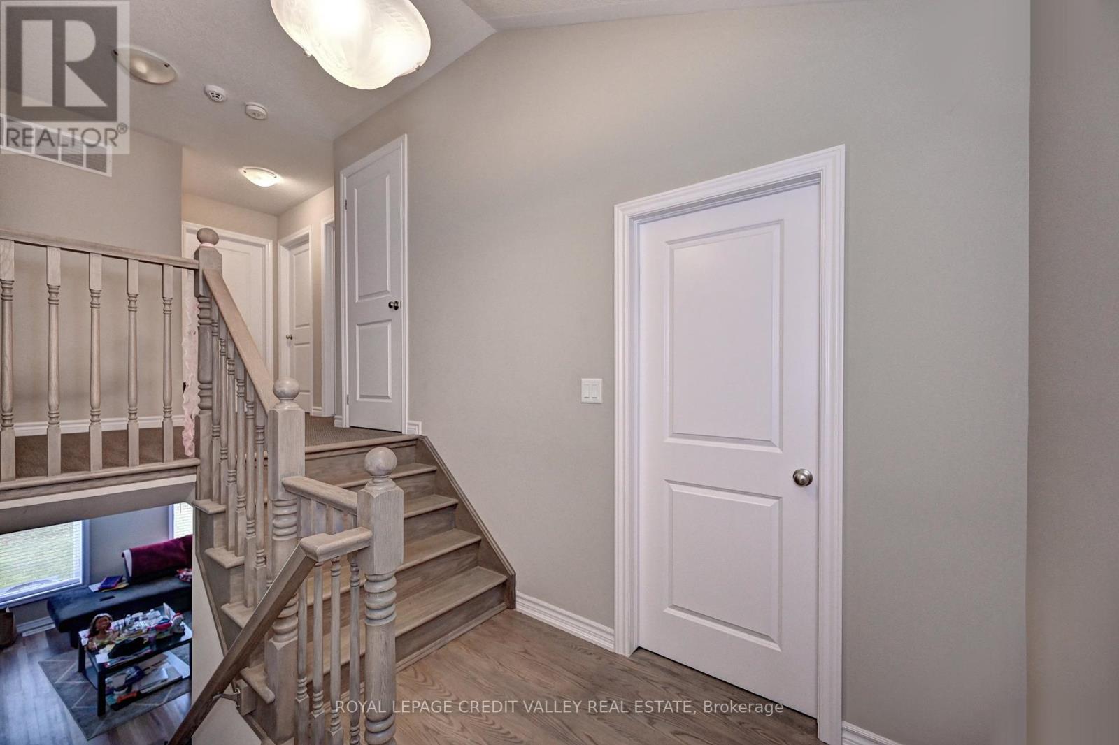 17 - 324 Equestrian Way, Cambridge, Ontario  N3E 0E2 - Photo 19 - X12444985