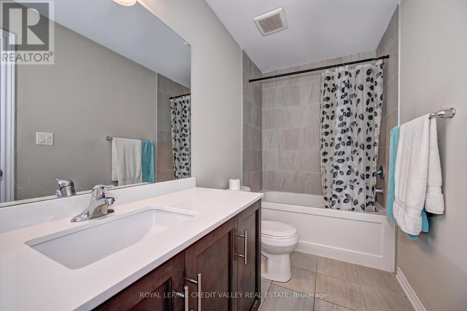 17 - 324 Equestrian Way, Cambridge, Ontario  N3E 0E2 - Photo 26 - X12444985