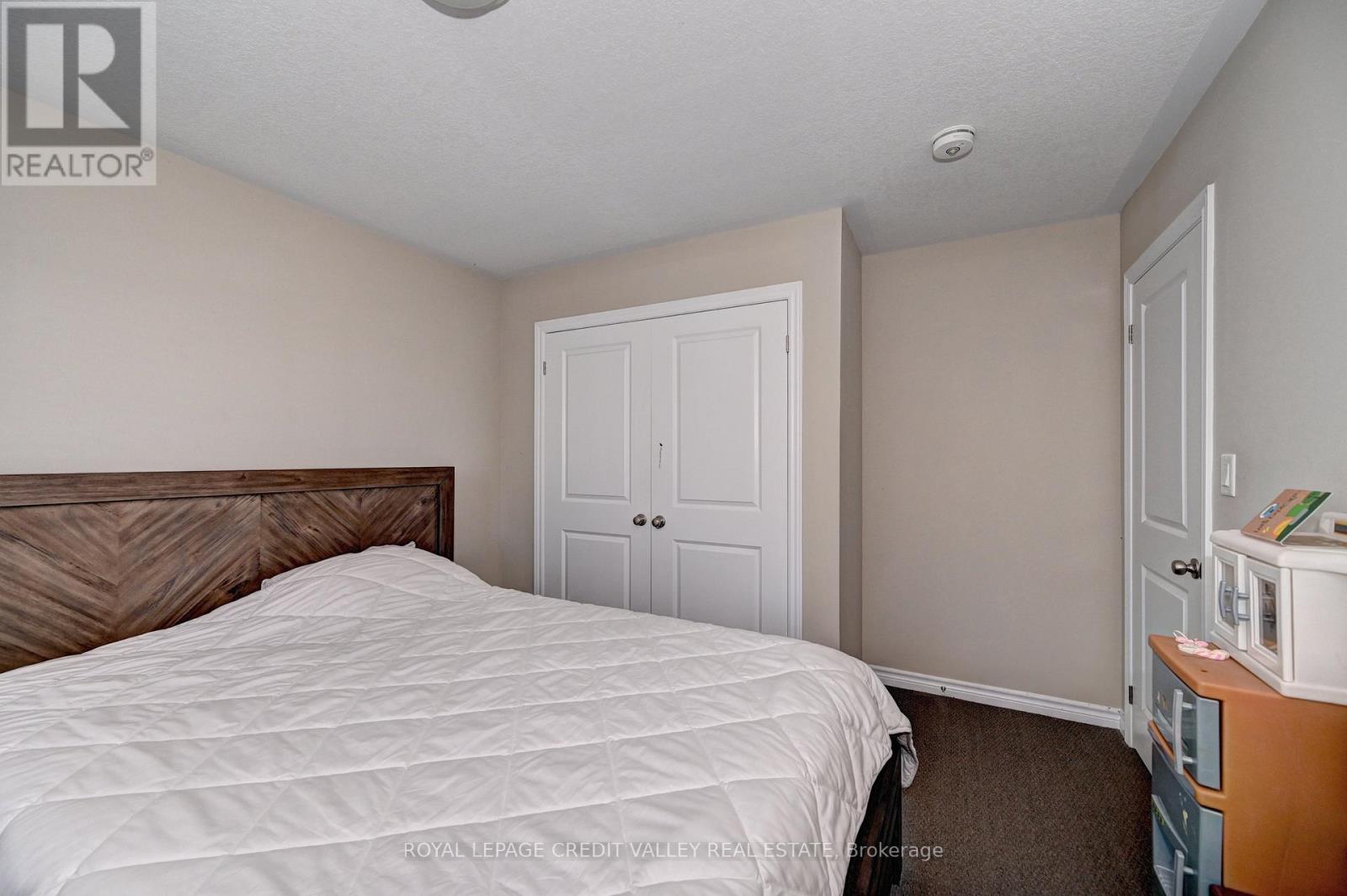 17 - 324 Equestrian Way, Cambridge, Ontario  N3E 0E2 - Photo 29 - X12444985