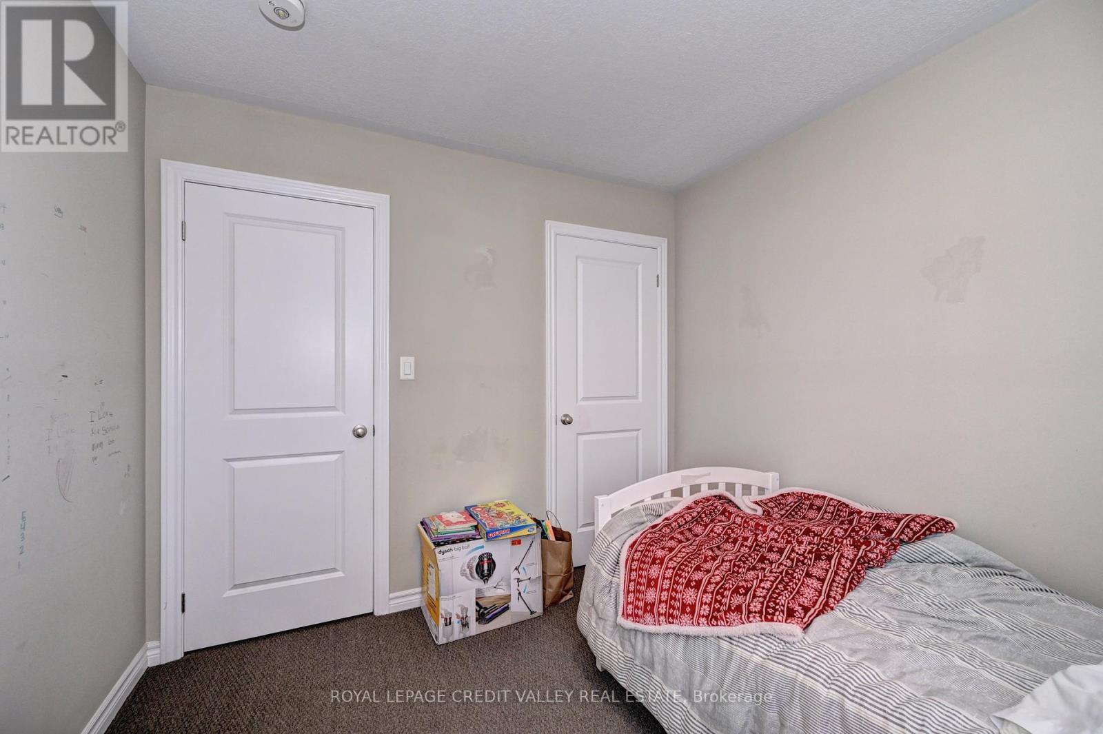 17 - 324 Equestrian Way, Cambridge, Ontario  N3E 0E2 - Photo 30 - X12444985
