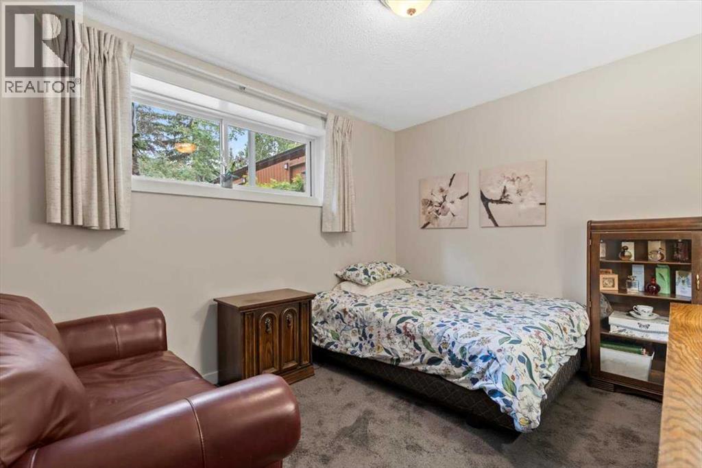 307 Cantrell Place Sw, Calgary, Alberta  T2W 2A3 - Photo 14 - A2233767