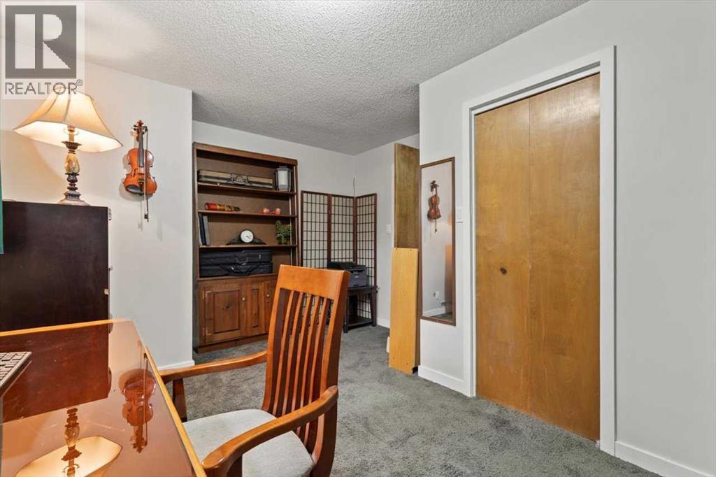 307 Cantrell Place Sw, Calgary, Alberta  T2W 2A3 - Photo 18 - A2233767