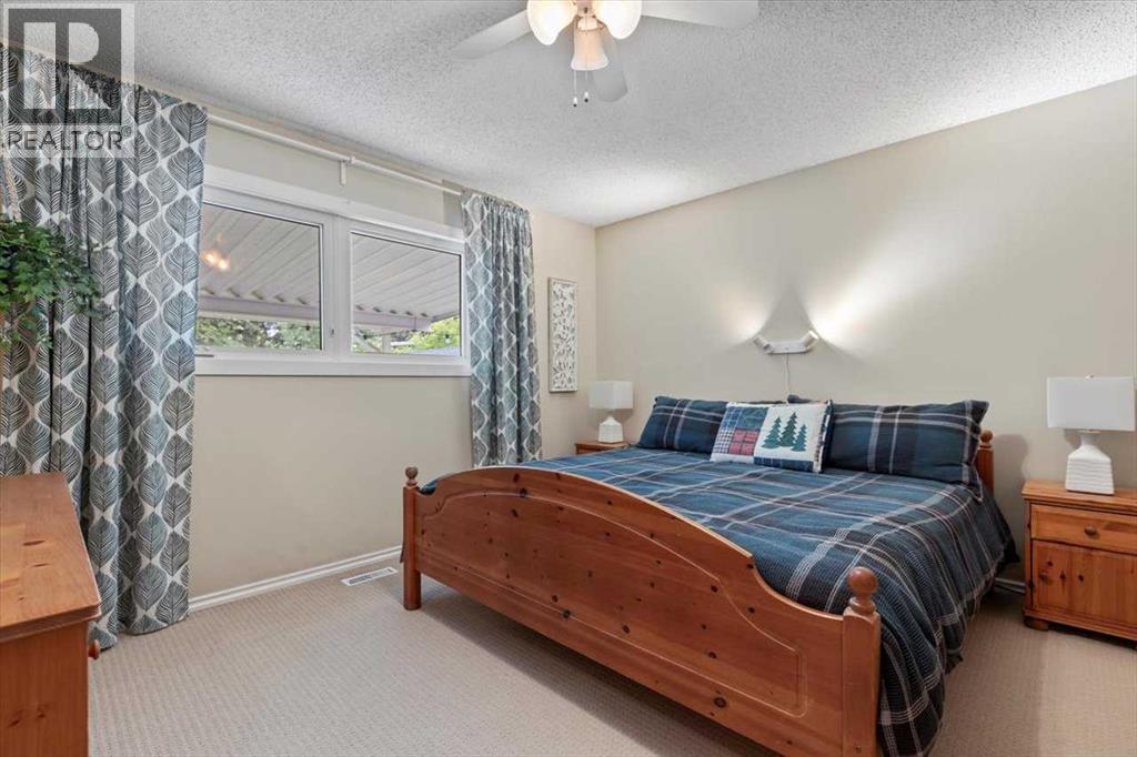 307 Cantrell Place Sw, Calgary, Alberta  T2W 2A3 - Photo 23 - A2233767