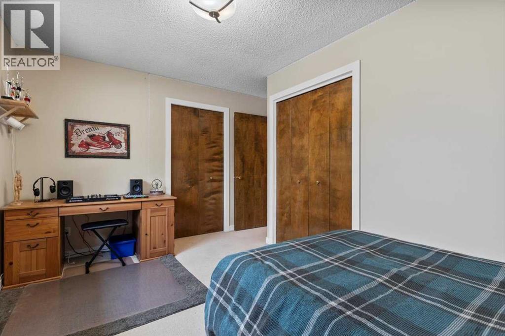 307 Cantrell Place Sw, Calgary, Alberta  T2W 2A3 - Photo 25 - A2233767