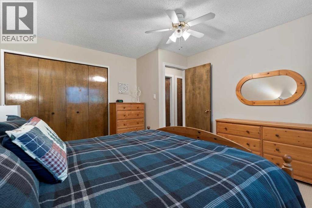 307 Cantrell Place Sw, Calgary, Alberta  T2W 2A3 - Photo 24 - A2233767