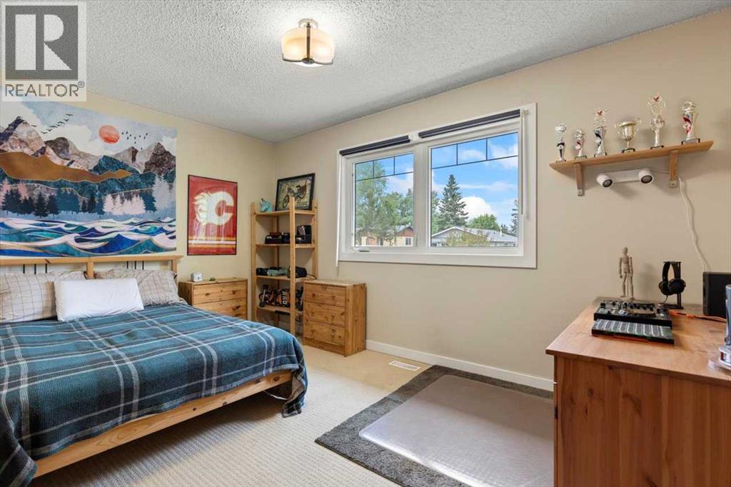 307 Cantrell Place Sw, Calgary, Alberta  T2W 2A3 - Photo 26 - A2233767