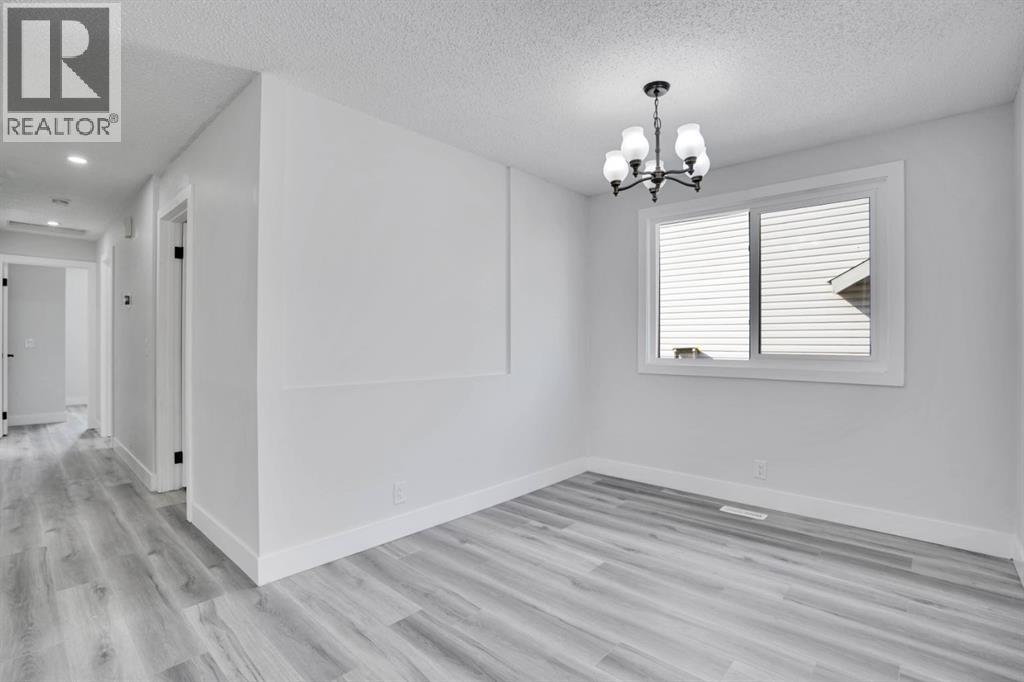 104 Castlegreen Close Ne, Calgary, Alberta  T3J 1Y6 - Photo 7 - A2252943