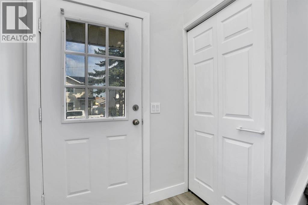 104 Castlegreen Close Ne, Calgary, Alberta  T3J 1Y6 - Photo 9 - A2252943