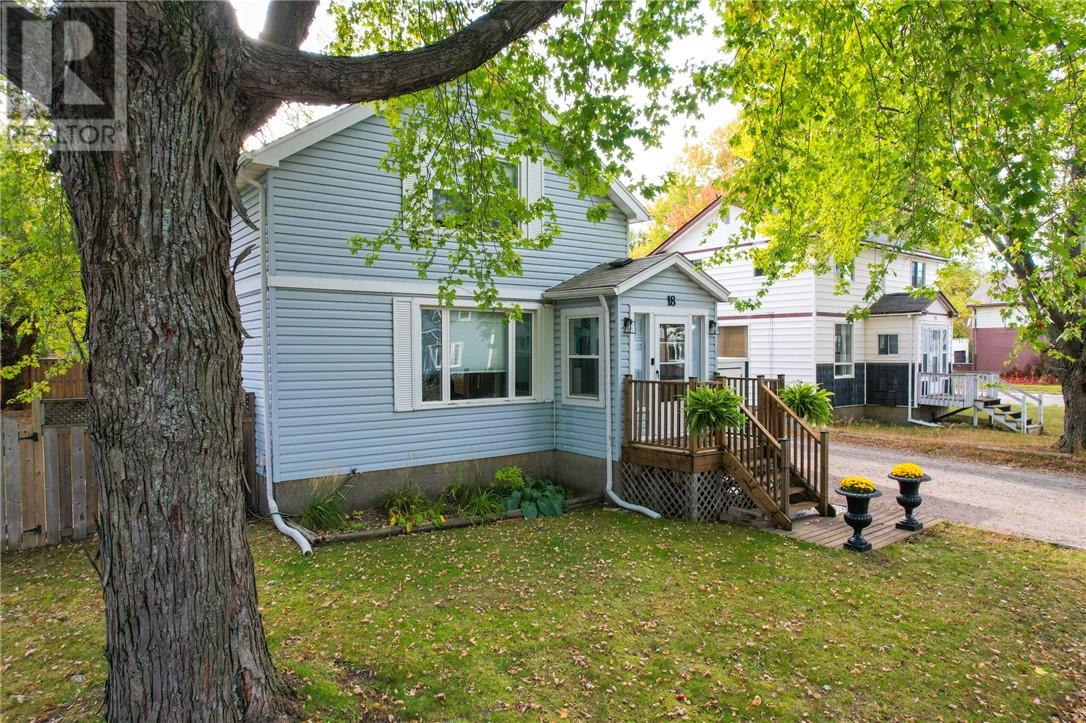 18 Nickel Street, Sudbury, Ontario  P0M 1N0 - Photo 3 - 2125068