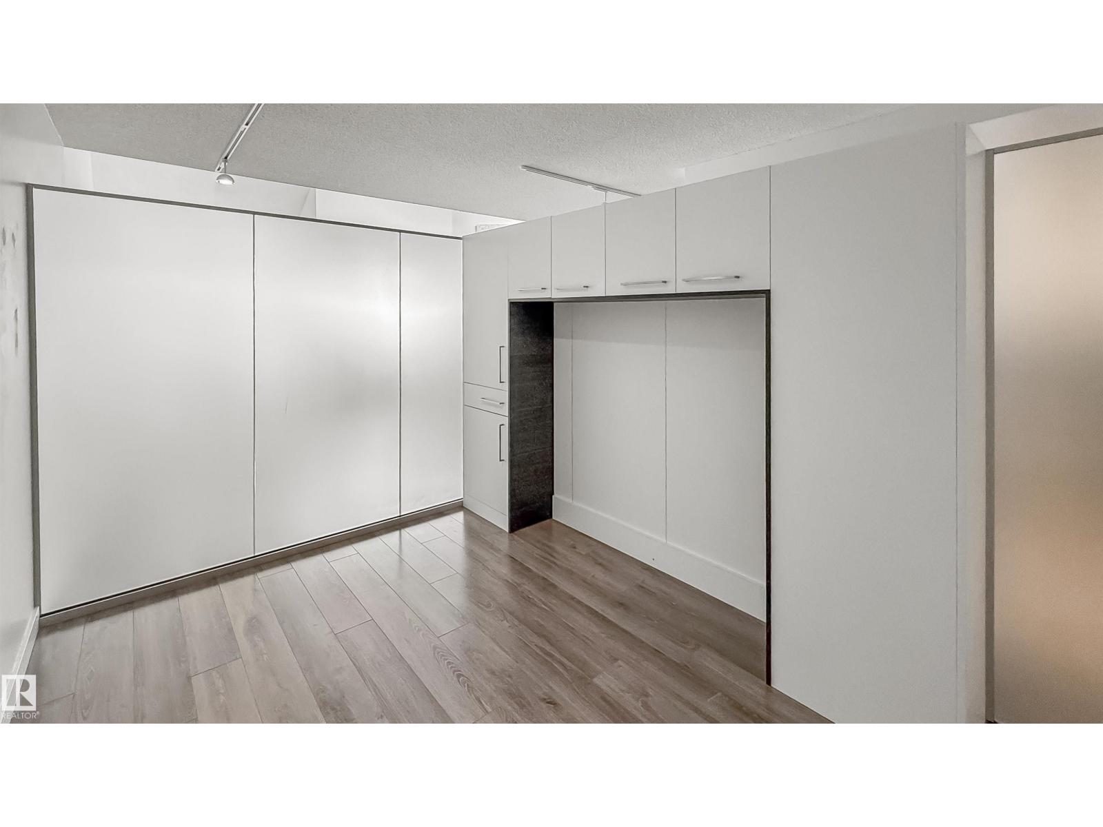 Unknown Address, ,     - Photo 17 - E4460858