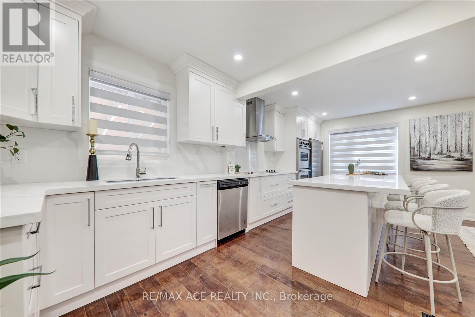 19 Blakemanor Boulevard, Toronto, Ontario  M1J 2W3 - Photo 14 - E12445009