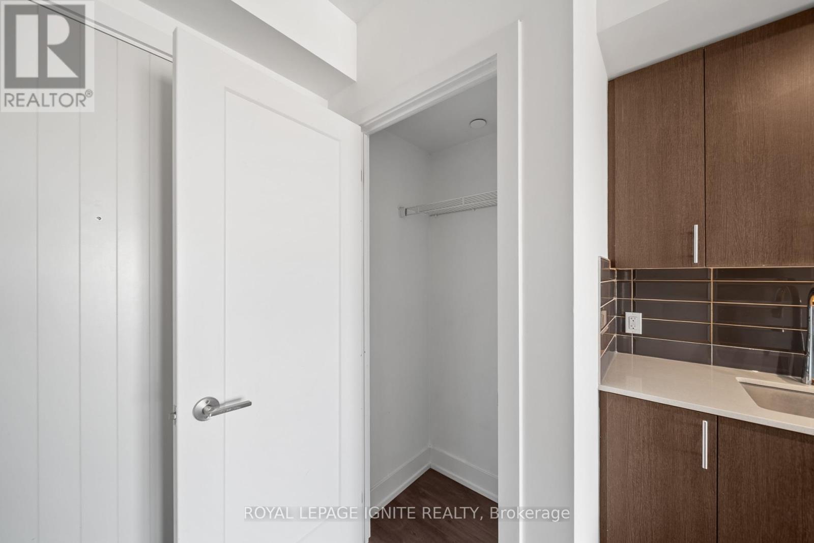 906 - 2550 Simcoe Street N, Oshawa (Windfields), Ontario  L1L 0R5 - Photo 4 - E12445038