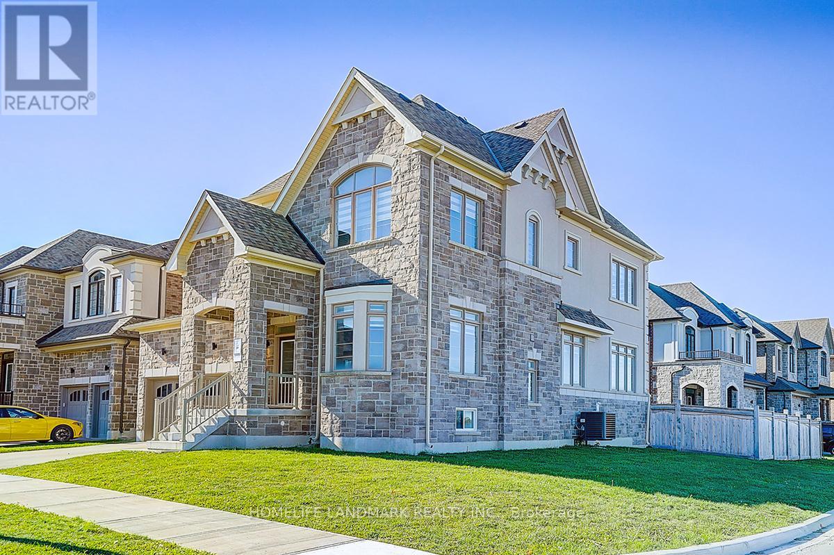 56 Connell Drive, Georgina (Keswick North), Ontario  L4P 0J5 - Photo 6 - N12445003