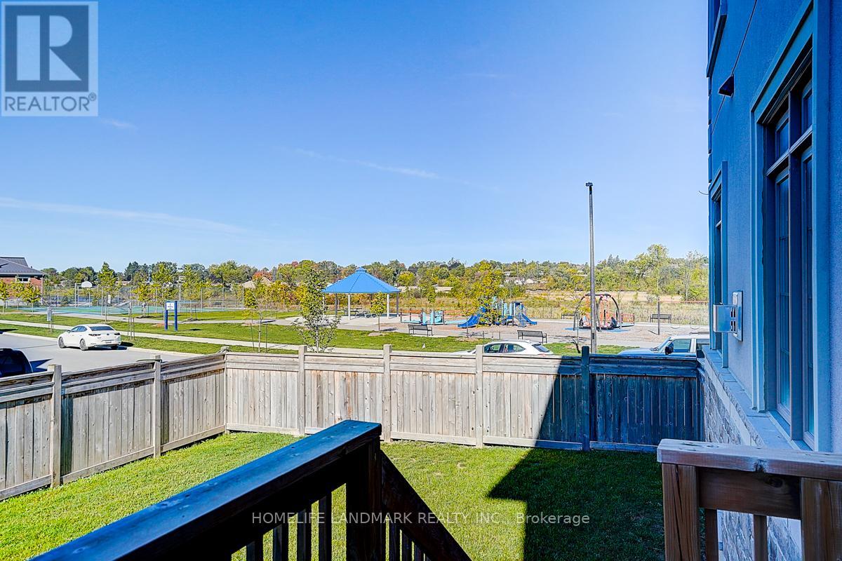 56 Connell Drive, Georgina (Keswick North), Ontario  L4P 0J5 - Photo 7 - N12445003