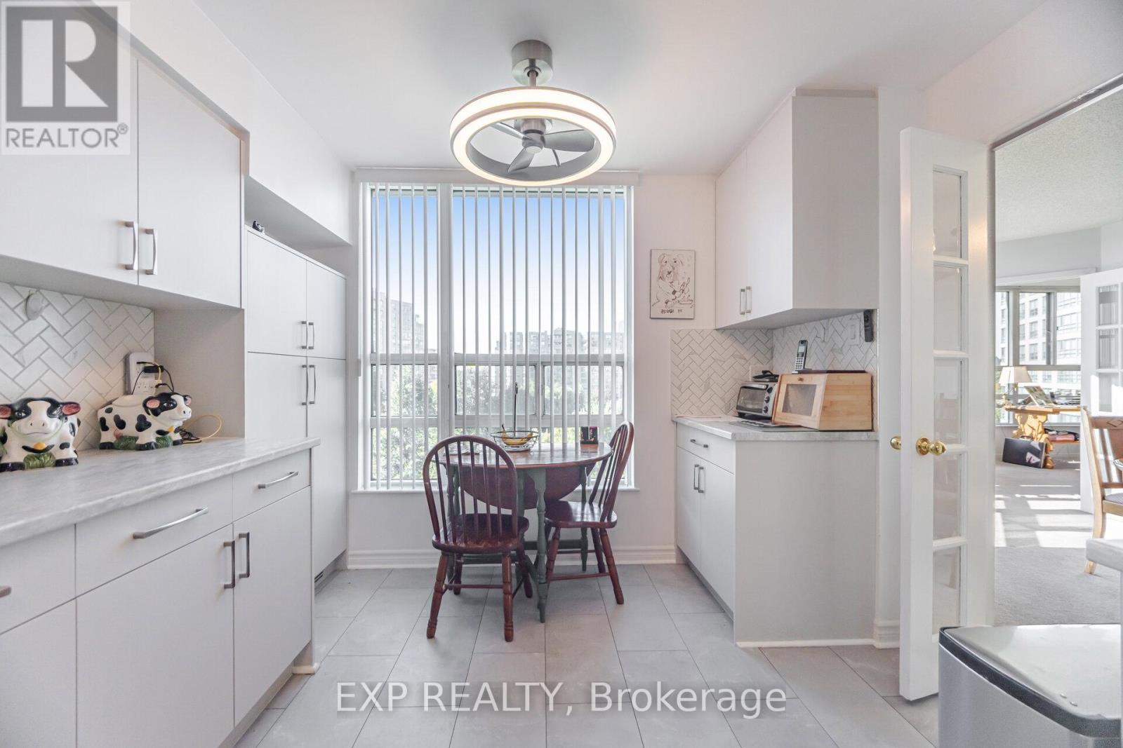 613 - 7825 Bayview Avenue, Markham (Aileen-Willowbrook), Ontario  L3T 7N2 - Photo 10 - N12445017