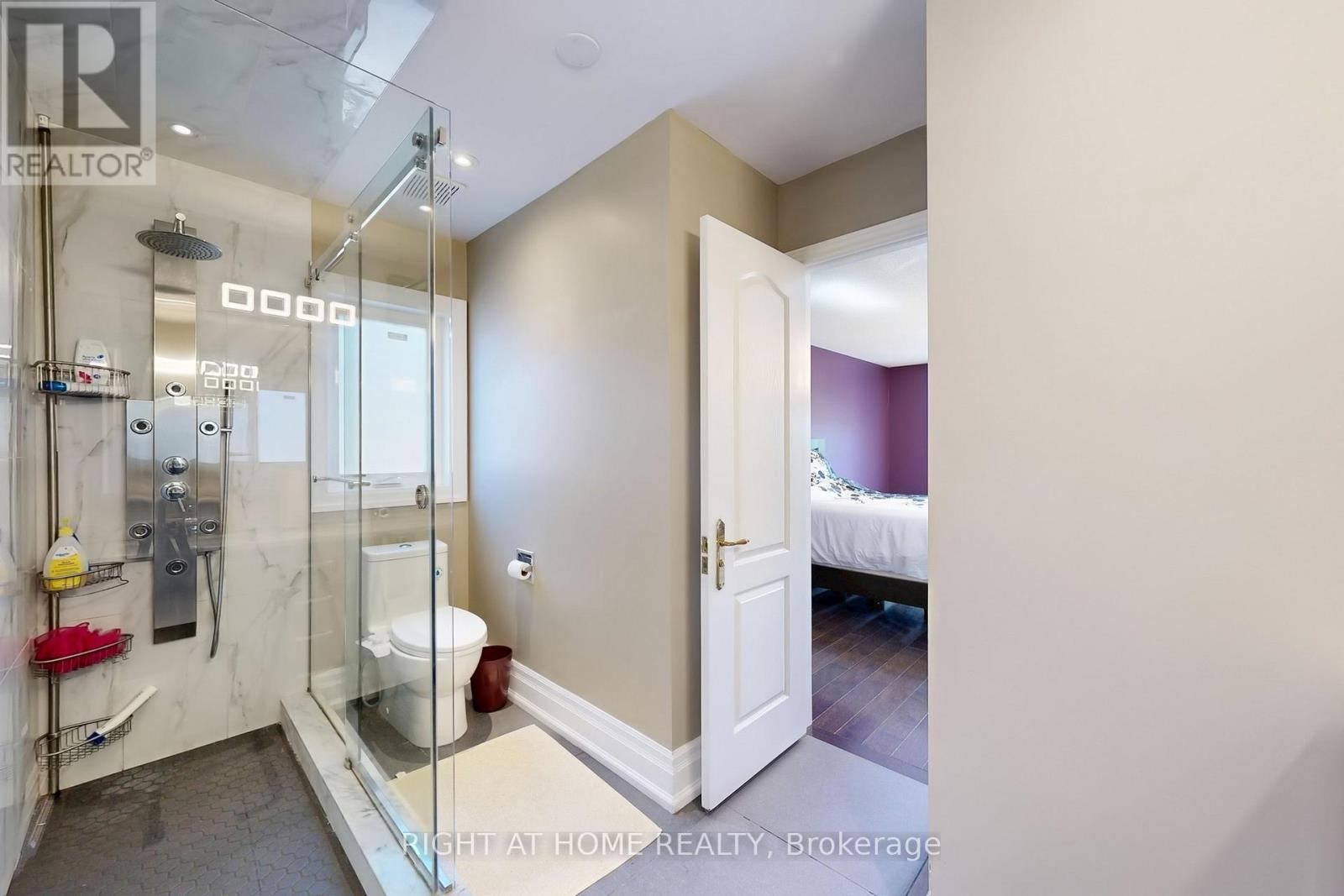 8 Springbrook Drive, Richmond Hill (Langstaff), Ontario  L4B 3R9 - Photo 31 - N12445018
