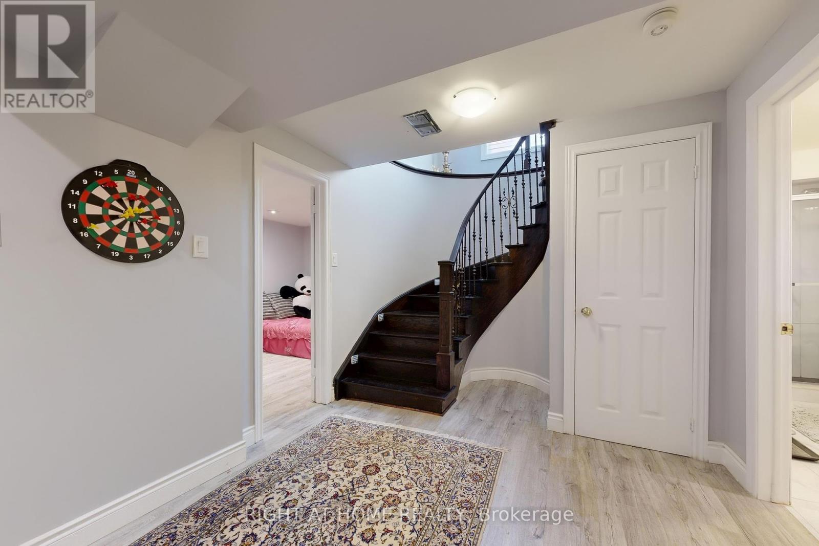 8 Springbrook Drive, Richmond Hill (Langstaff), Ontario  L4B 3R9 - Photo 33 - N12445018