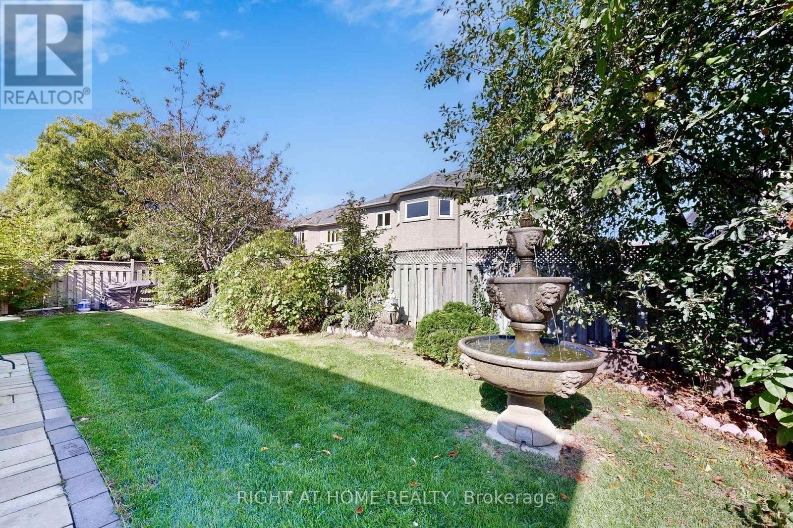 8 Springbrook Drive, Richmond Hill (Langstaff), Ontario  L4B 3R9 - Photo 44 - N12445018
