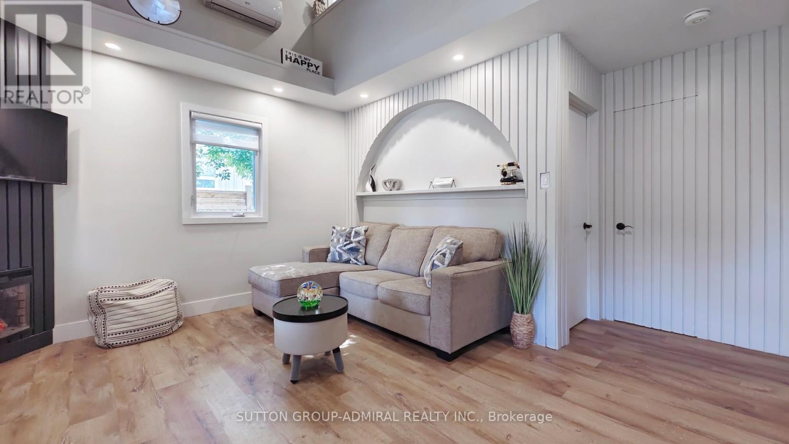 Main Floor - 242 Muriel Street, Newmarket, Ontario  L3Y 3N3 - Photo 7 - N12445027