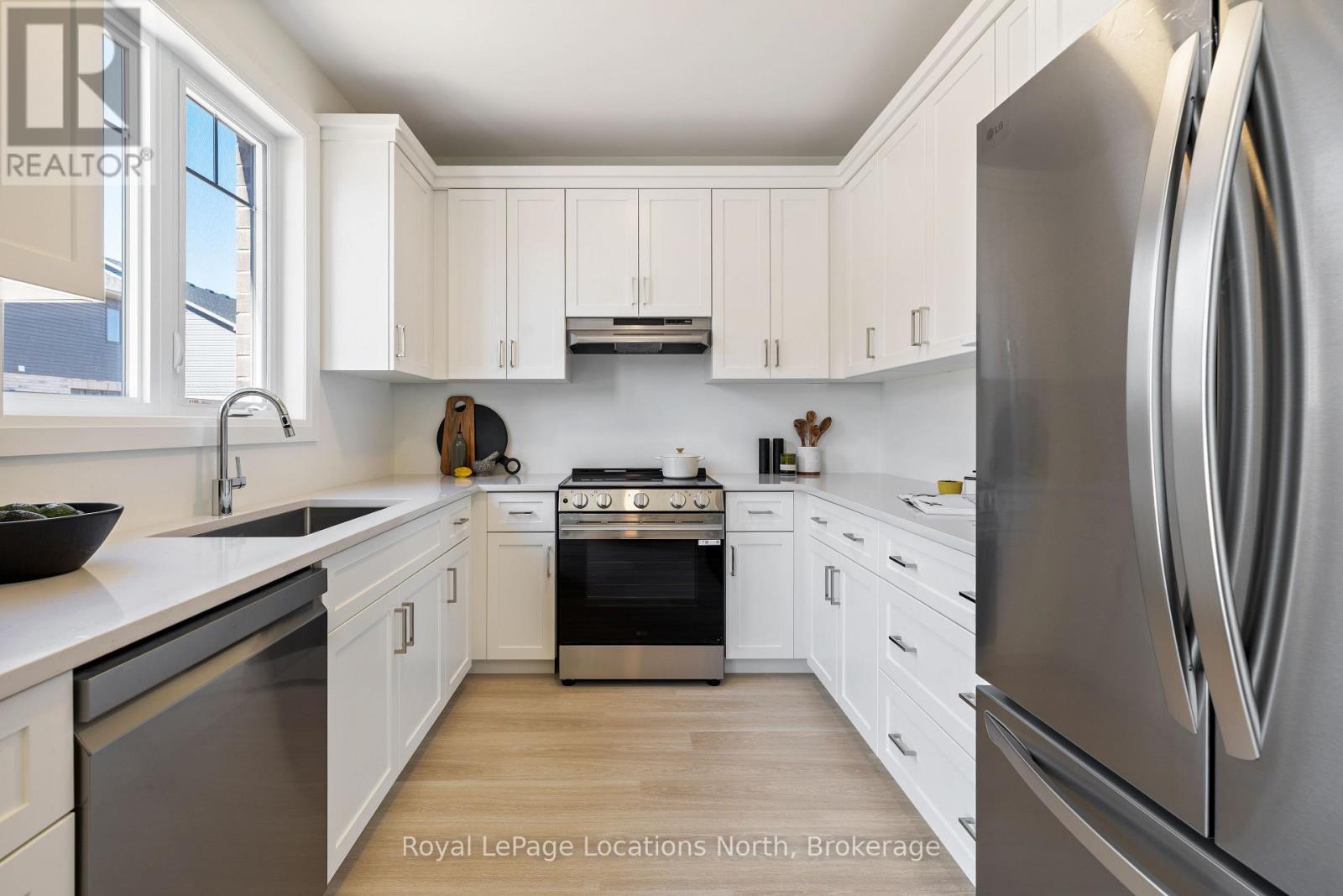 49 Swain Crescent, Collingwood, Ontario  L9Y 2L3 - Photo 13 - S12445073