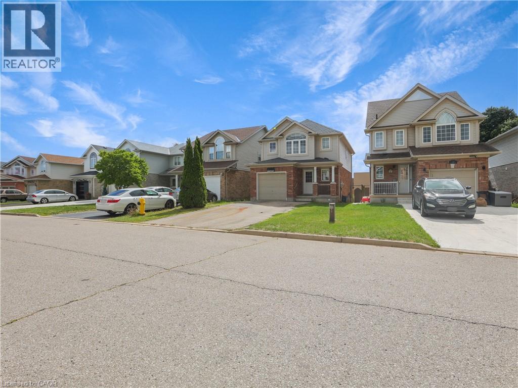 14 Chateau Crescent, Cambridge, Ontario  N3H 5S2 - Photo 4 - 40776305