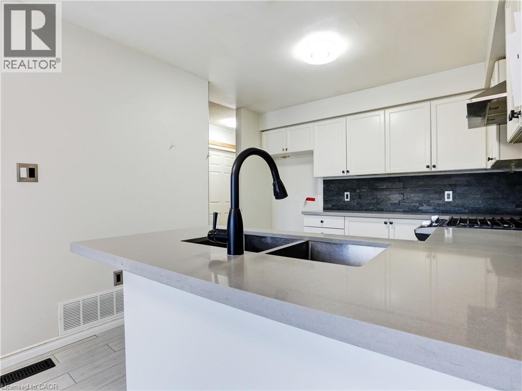 14 Chateau Crescent, Cambridge, Ontario  N3H 5S2 - Photo 19 - 40776305