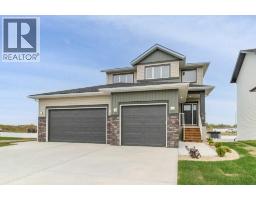 10 Aura Drive Aurora
