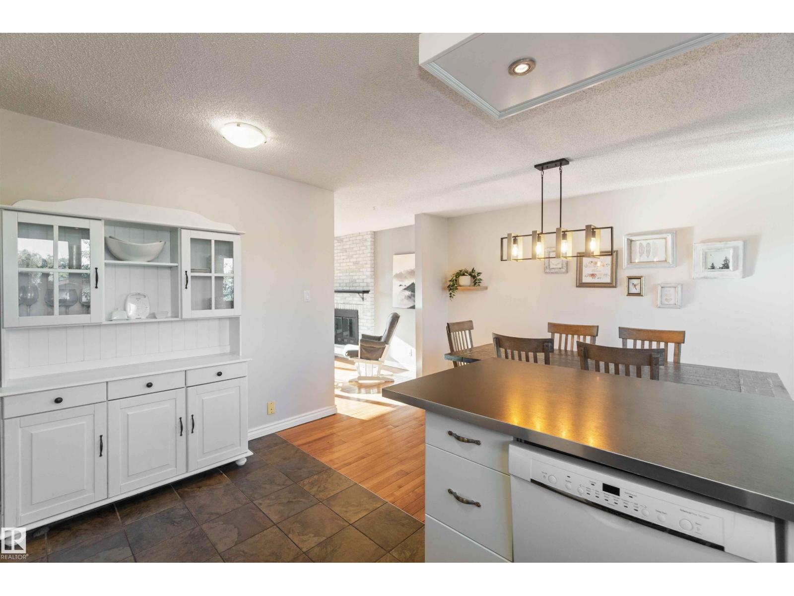 8508 43 Av Nw, Edmonton, Alberta  T6K 1B1 - Photo 12 - E4460855