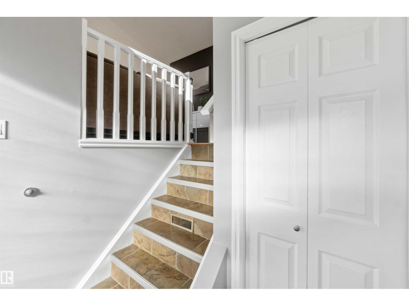 8508 43 Av Nw, Edmonton, Alberta  T6K 1B1 - Photo 14 - E4460855