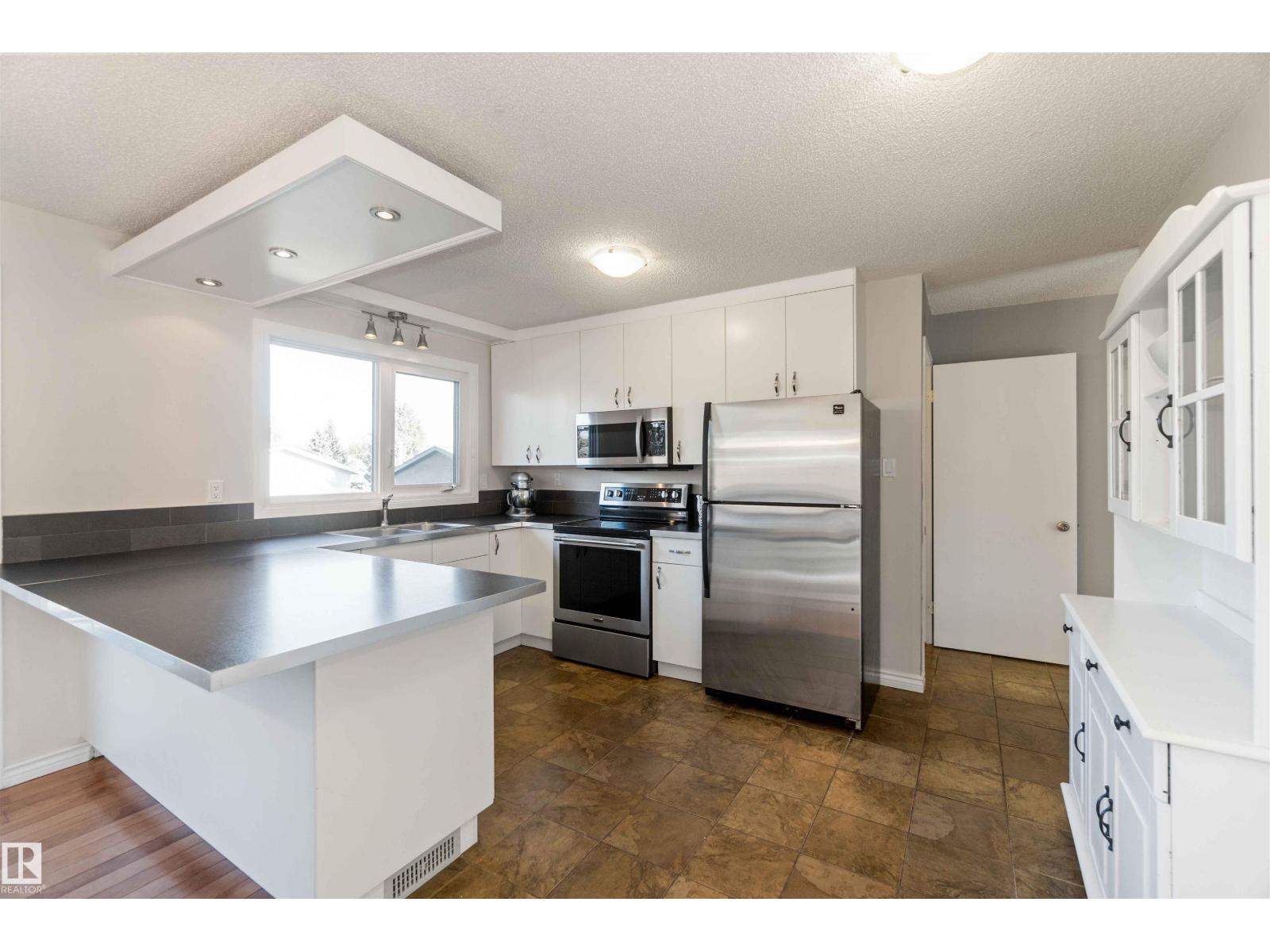 8508 43 Av Nw, Edmonton, Alberta  T6K 1B1 - Photo 10 - E4460855