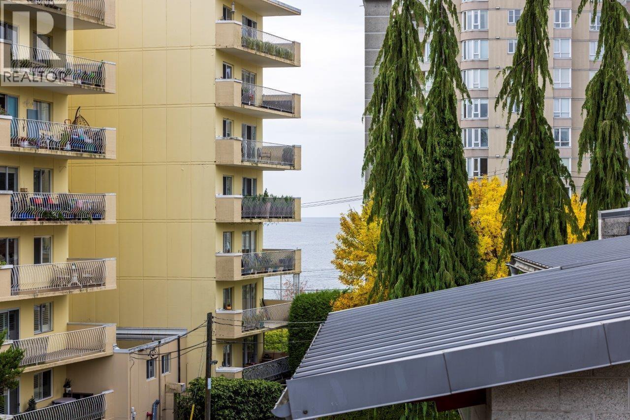 17 2150 Marine Drive, West Vancouver, British Columbia  V7V 1K3 - Photo 32 - R3054915