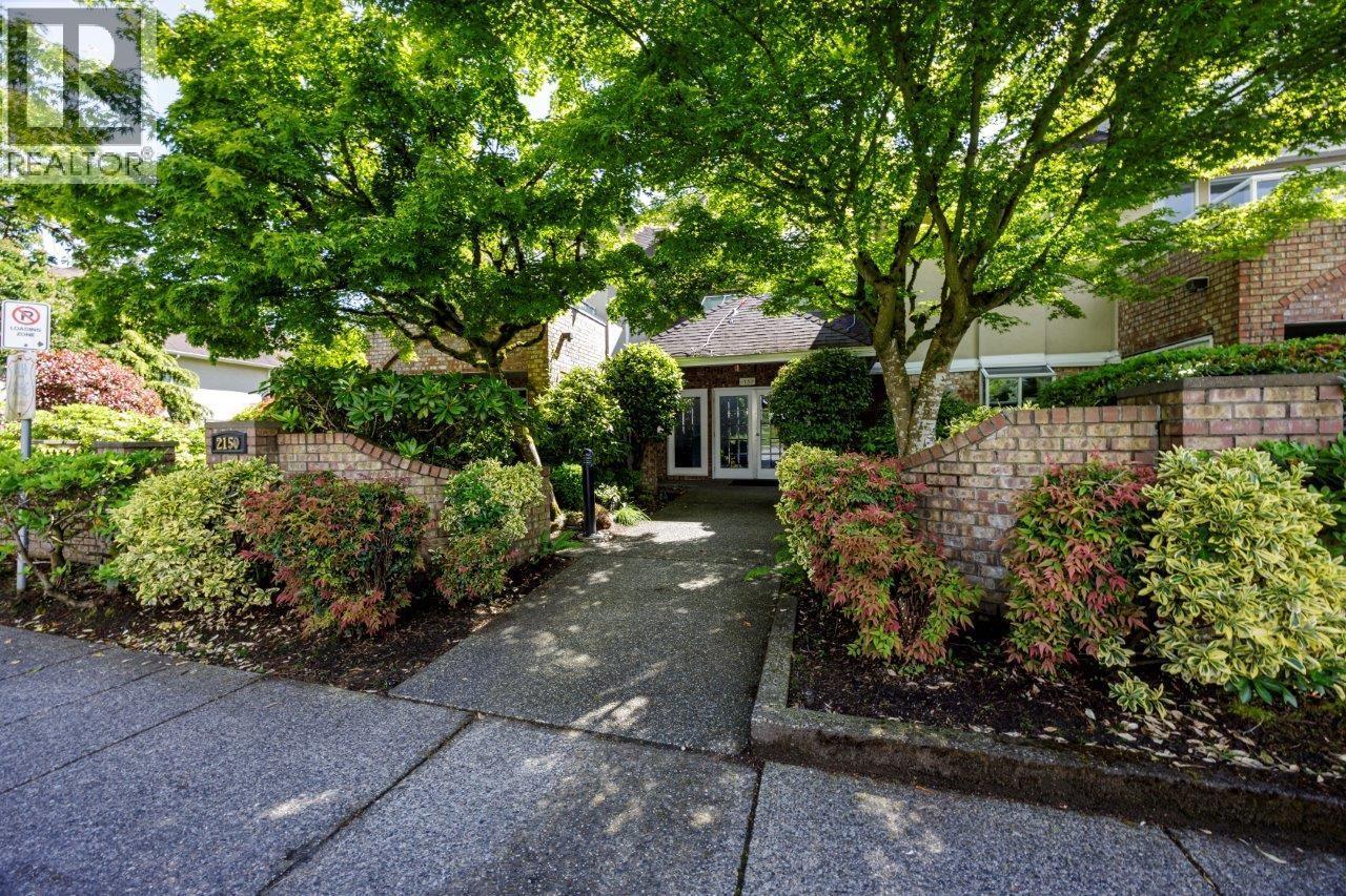 17 2150 Marine Drive, West Vancouver, British Columbia  V7V 1K3 - Photo 2 - R3054915