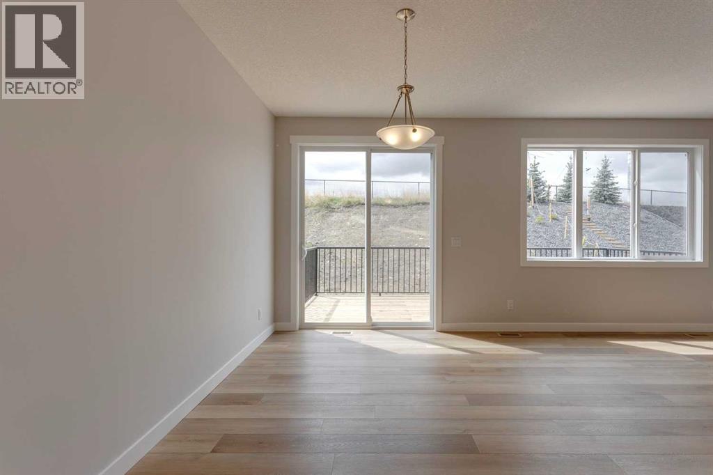 32 Willow Park Point, Cochrane, Alberta  T4C 2V3 - Photo 17 - A2253453